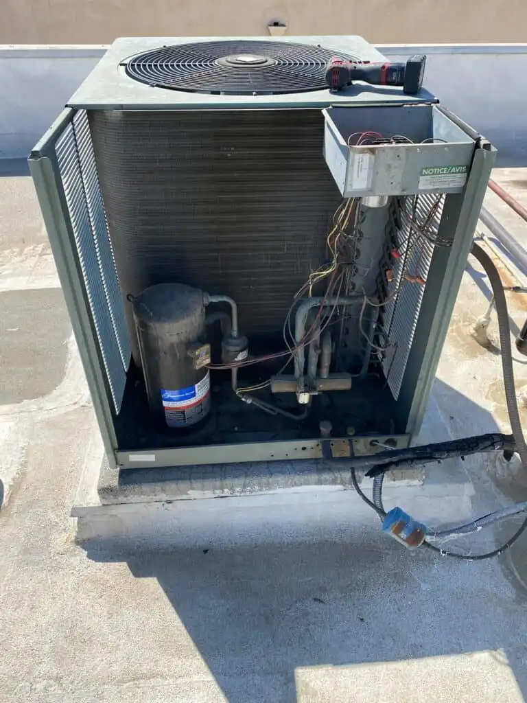 Outdoor HVAC air conditioning unit on rooftop in Los Angeles, CA.