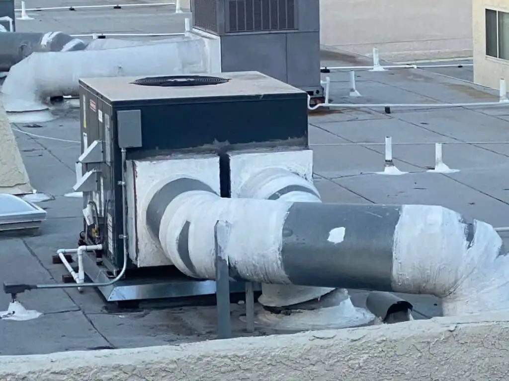 HVAC rooftop heating and cooling system on a building in Los Angeles.