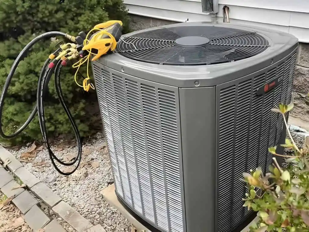 High-efficiency HVAC heat pump unit in Los Angeles area.