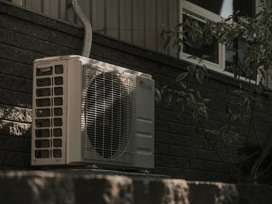 High-efficiency outdoor HVAC unit installed on a Los Angeles home.